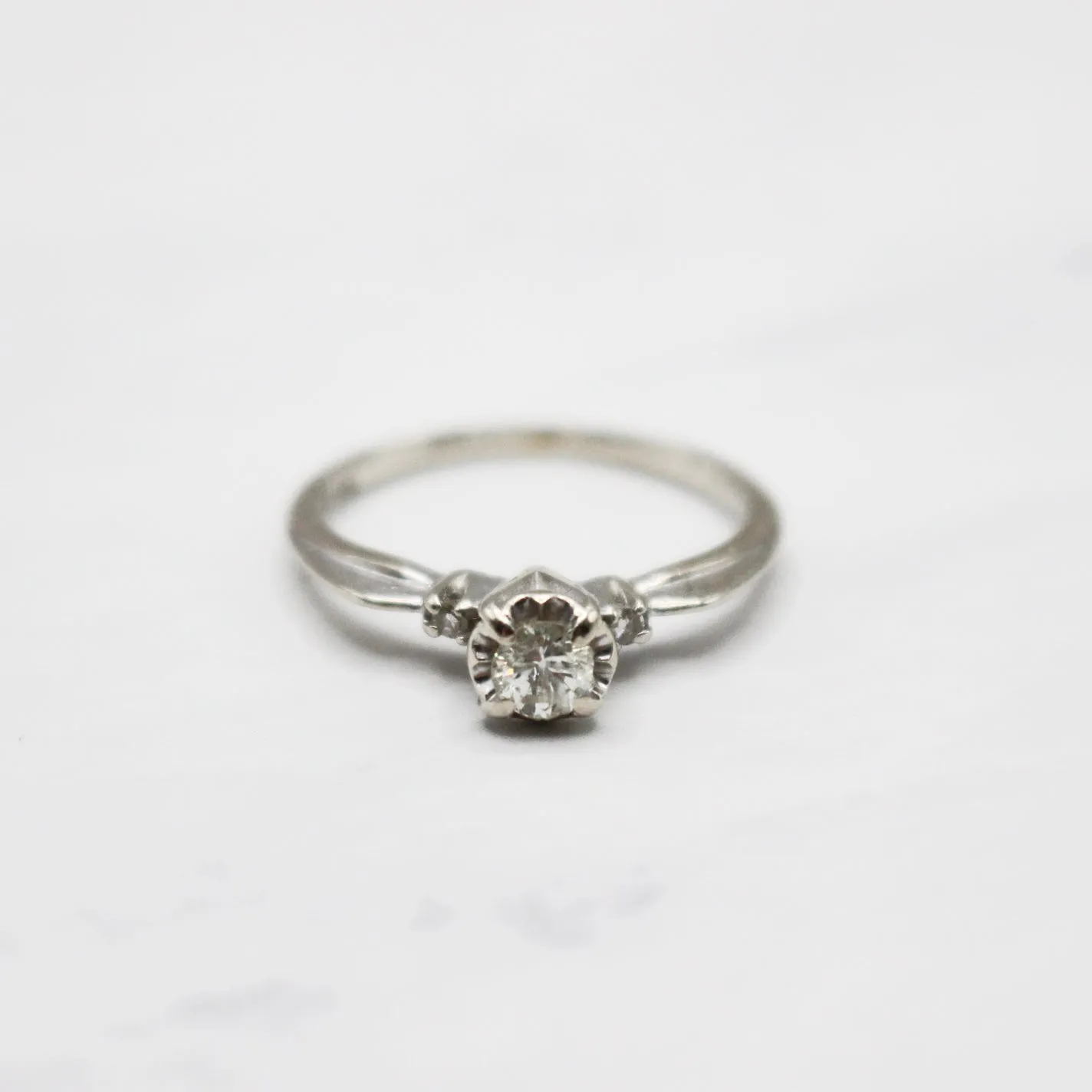 Art Deco Diamond White Gold Ring for Sale - Vintage Collectible Jewelry.