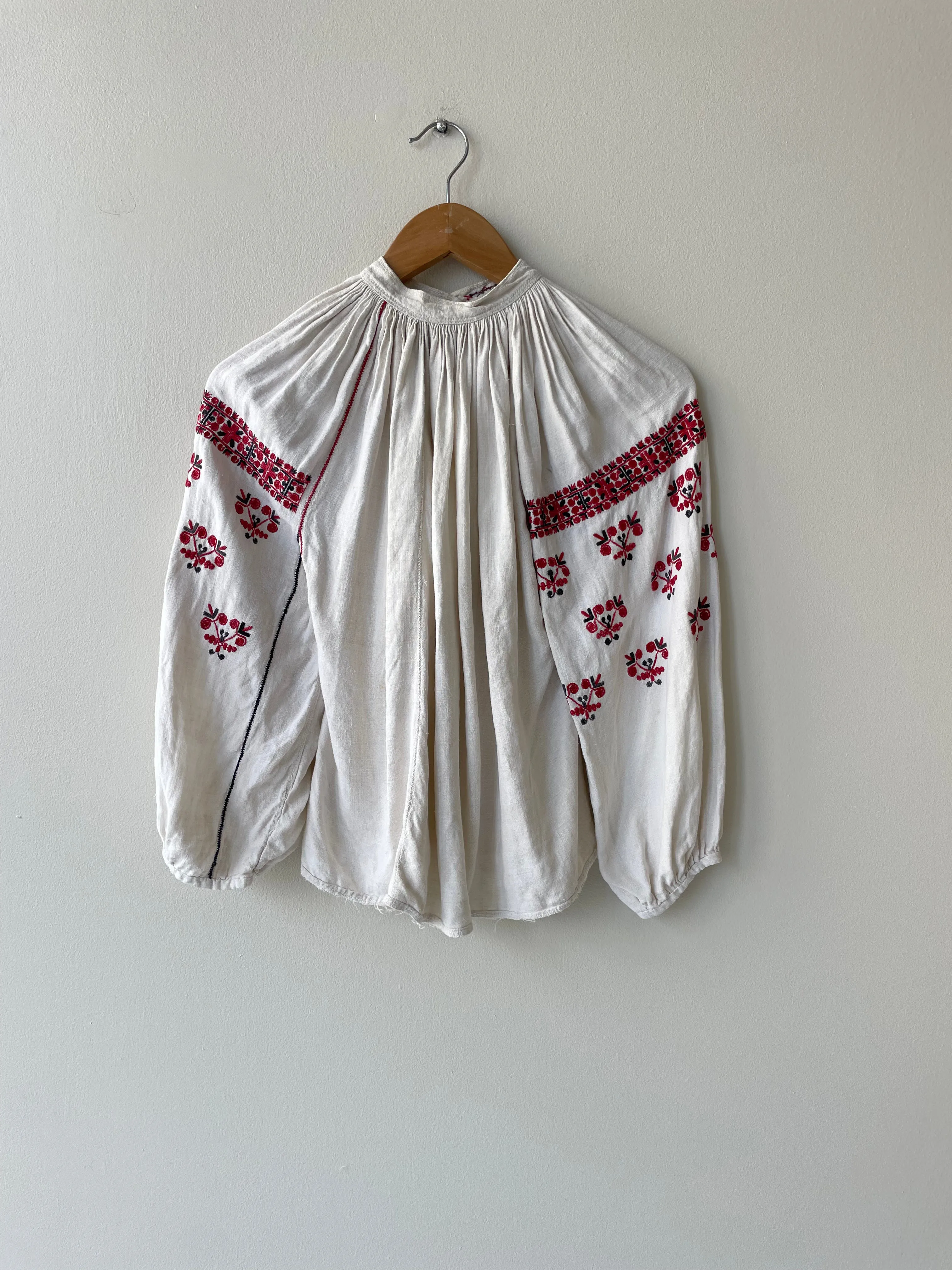 Balkan Folk Blouse 1930s - Traditional Clothing | Vintage Style