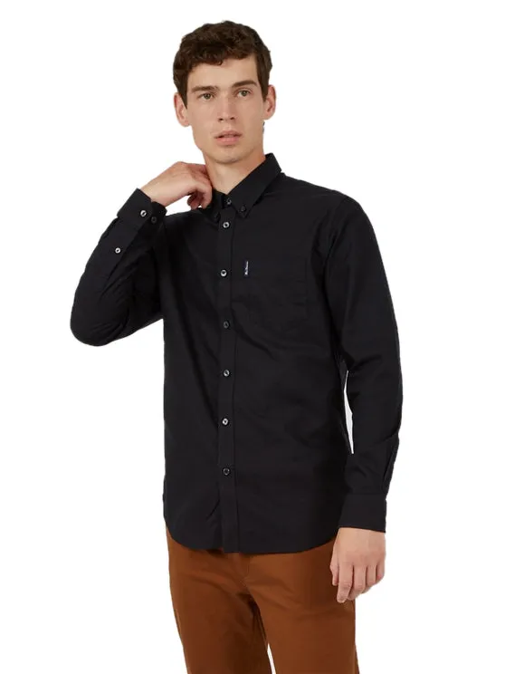 Ben Sherman men's oxford shirt with long sleeves.