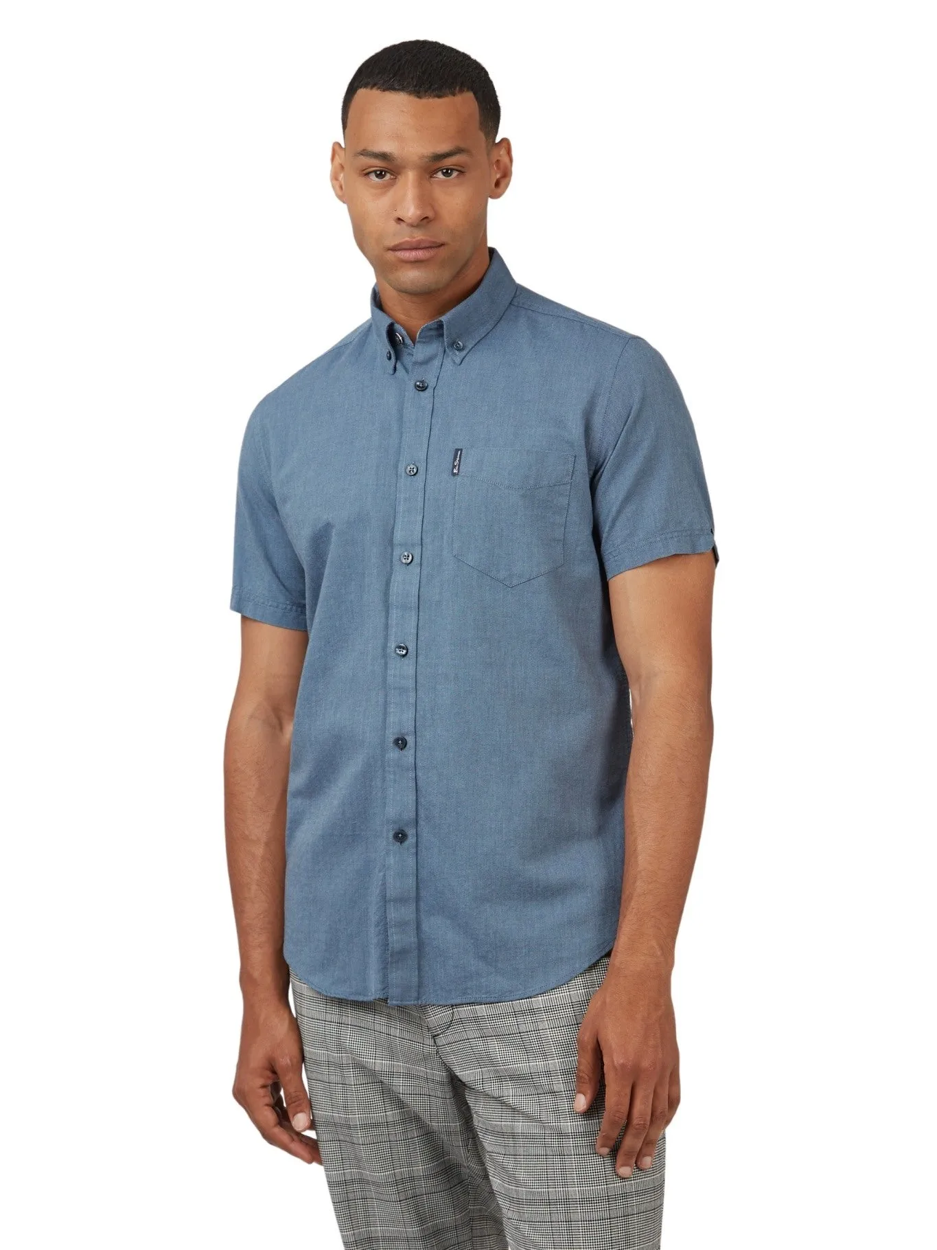 Ben Sherman Men's Short Sleeve Signature Oxford Shirt.