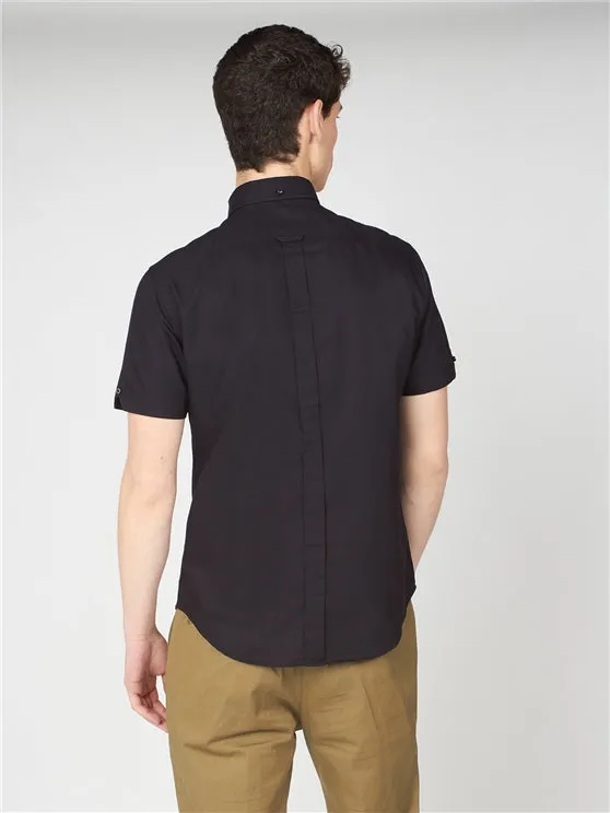 Ben Sherman Men's Short Sleeve Signature Oxford Shirt.