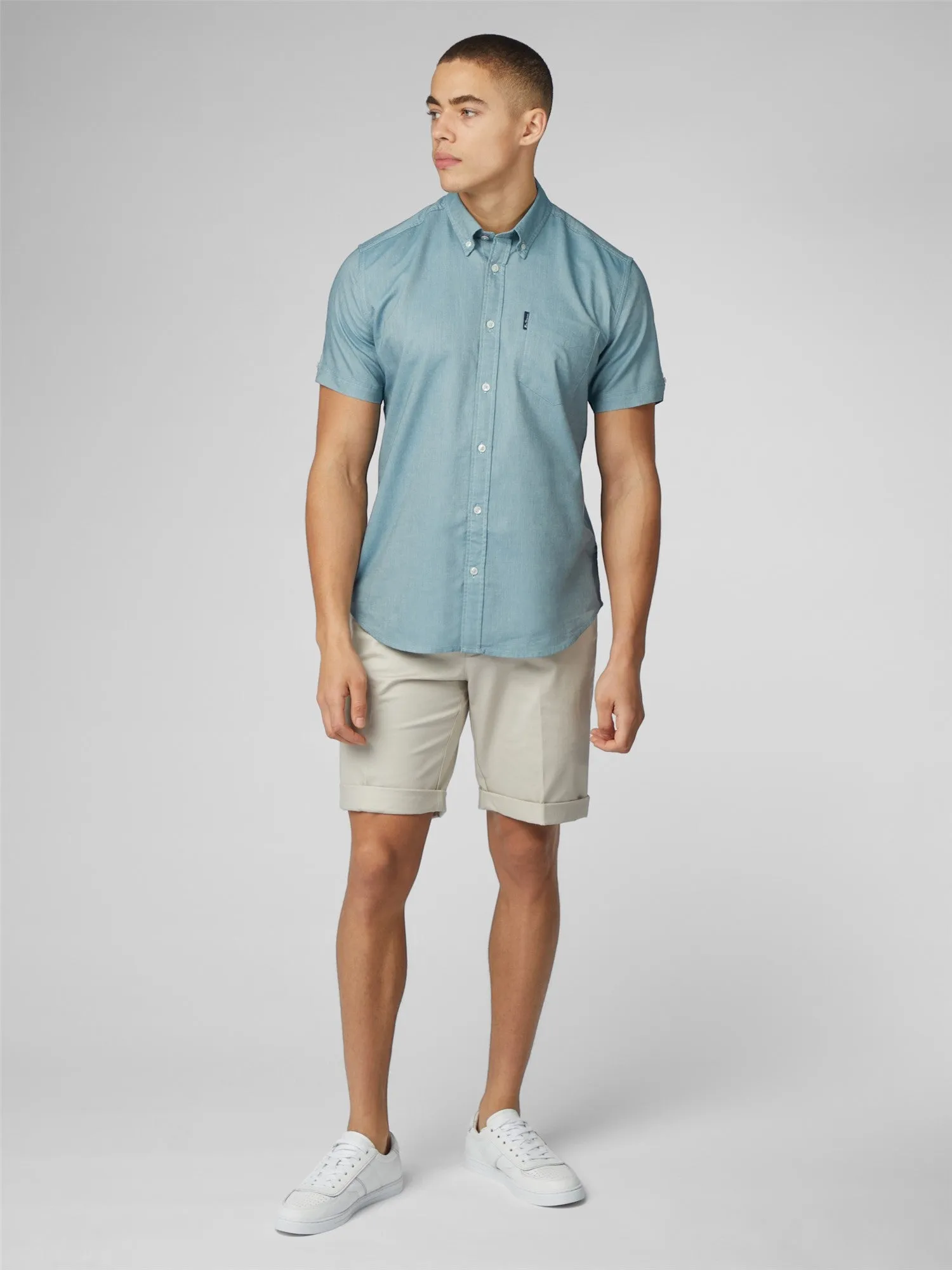 Ben Sherman Men's Short Sleeve Signature Oxford Shirt.