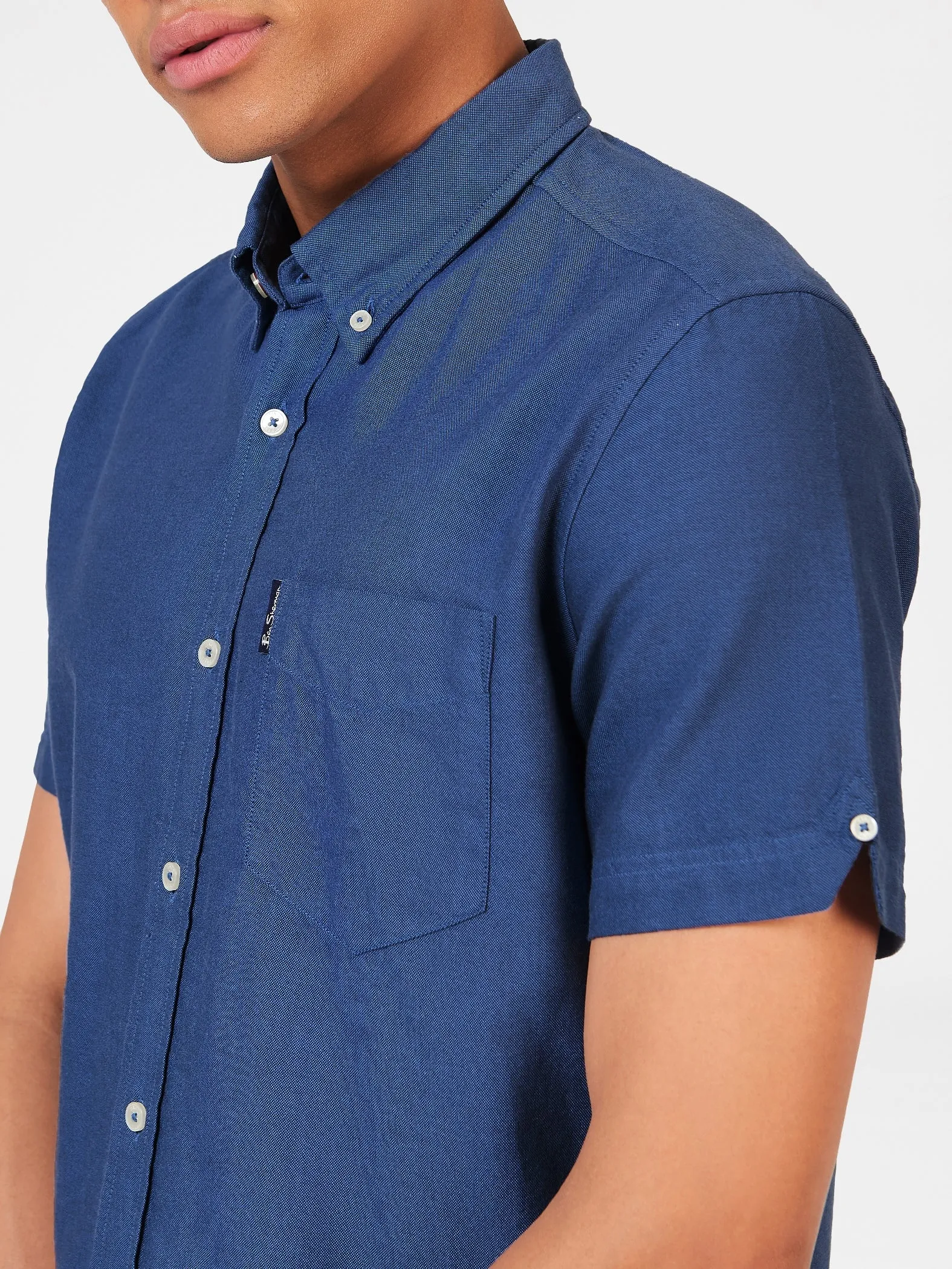 Ben Sherman Men's Short Sleeve Signature Oxford Shirt.