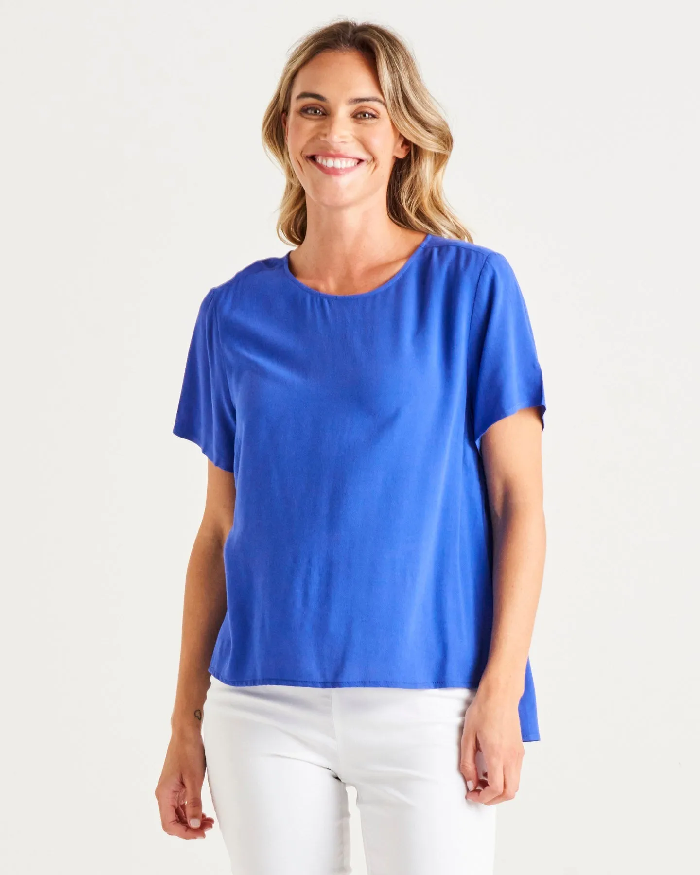 Betty Basics Sangria Top in Deco Blue