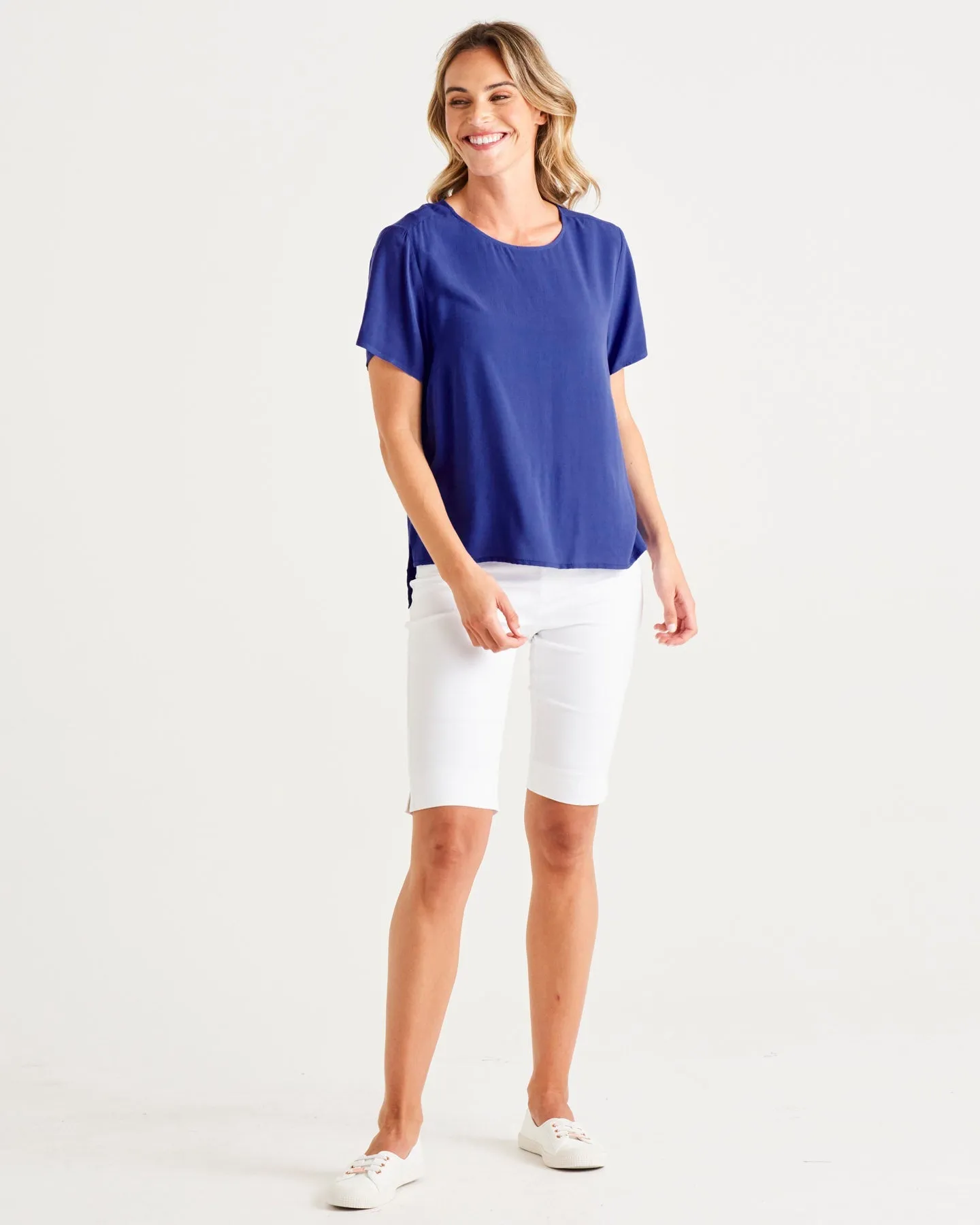 Betty Basics Sangria Top in Deco Blue