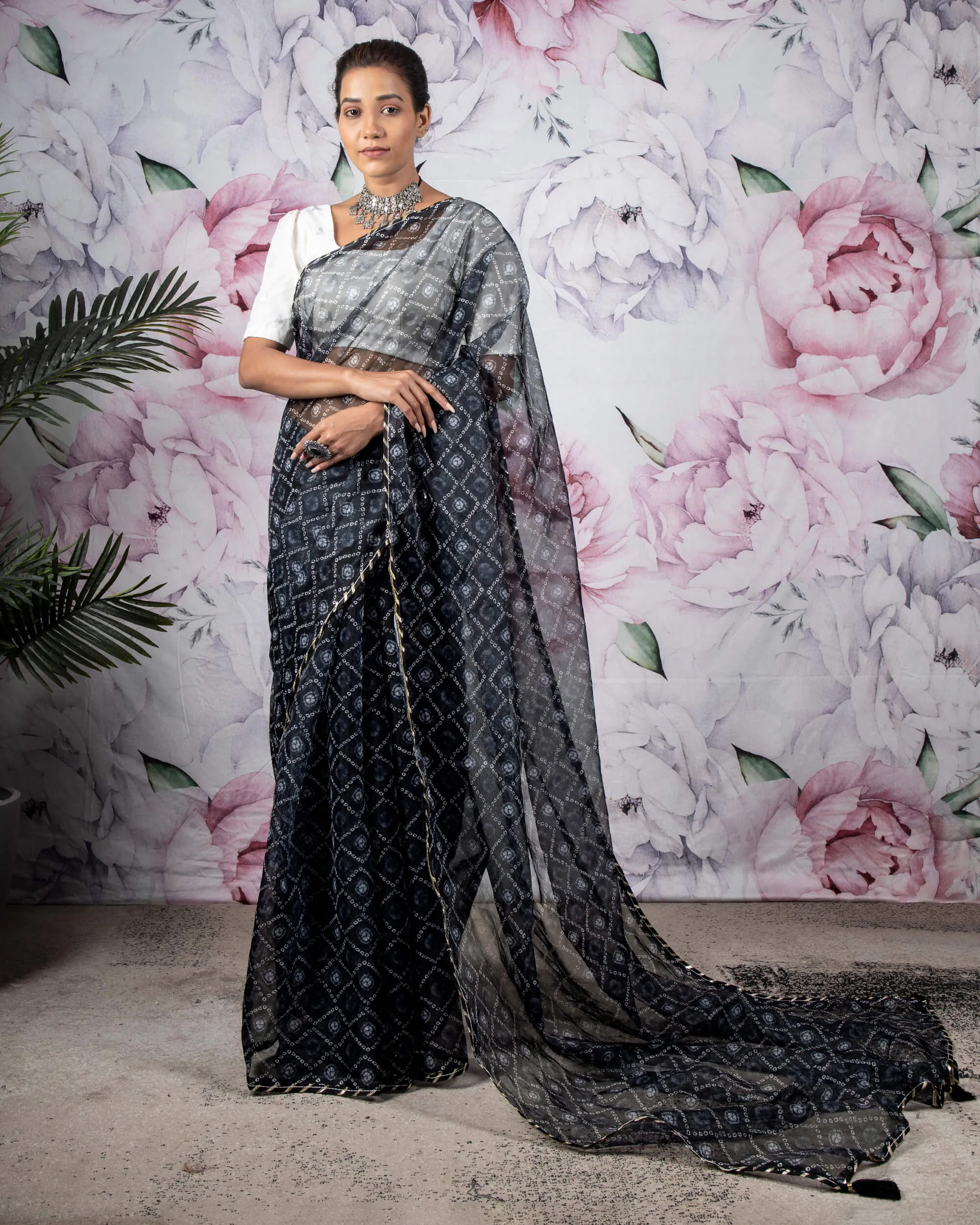 Black And White Bandhani Pattern Organza Saree With Zari Border