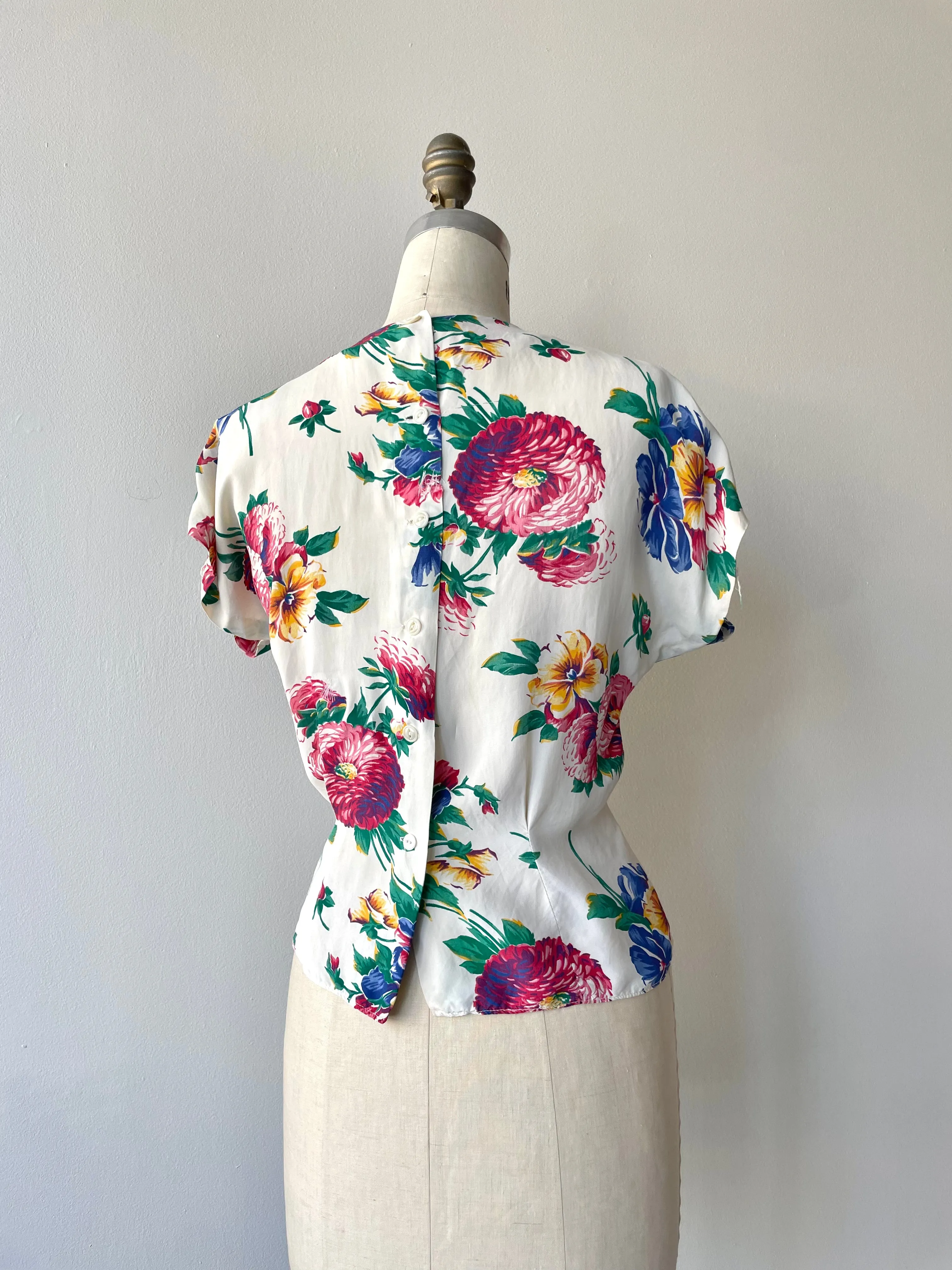 Boutonniere Silk Blouse | 1940s