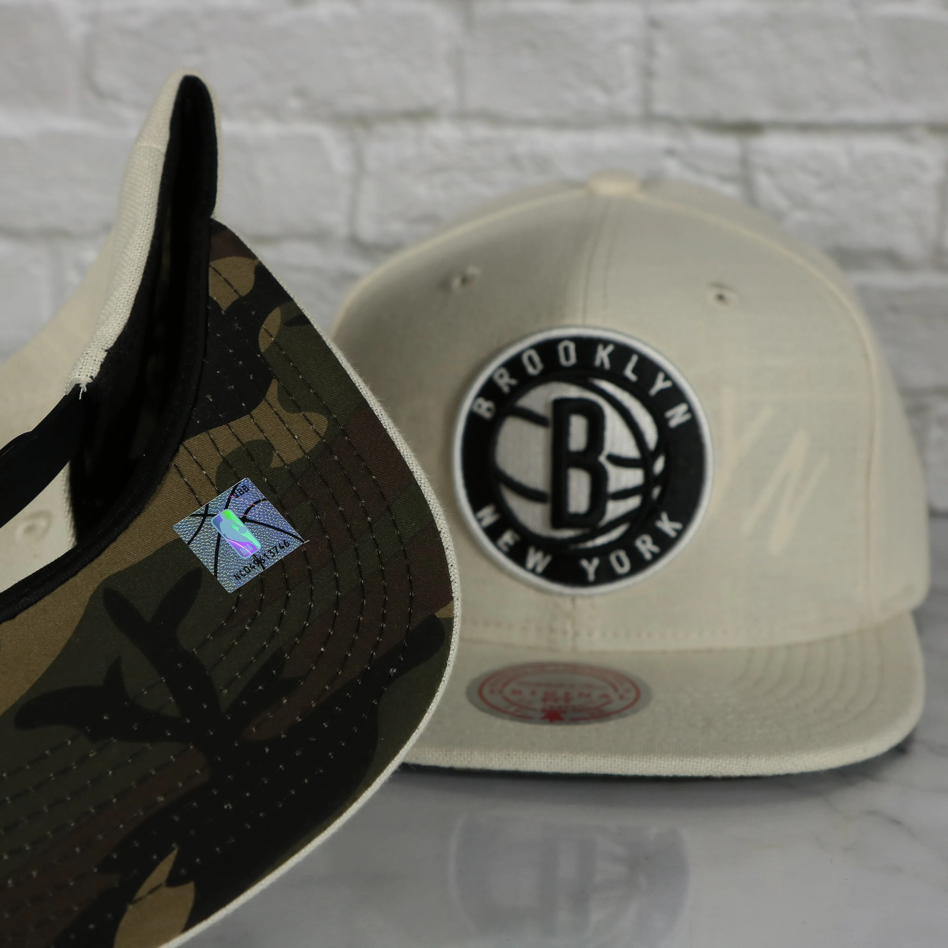 Brooklyn Nets Snapback Hat | Mitchell and Ness Distressed Snapback Hat