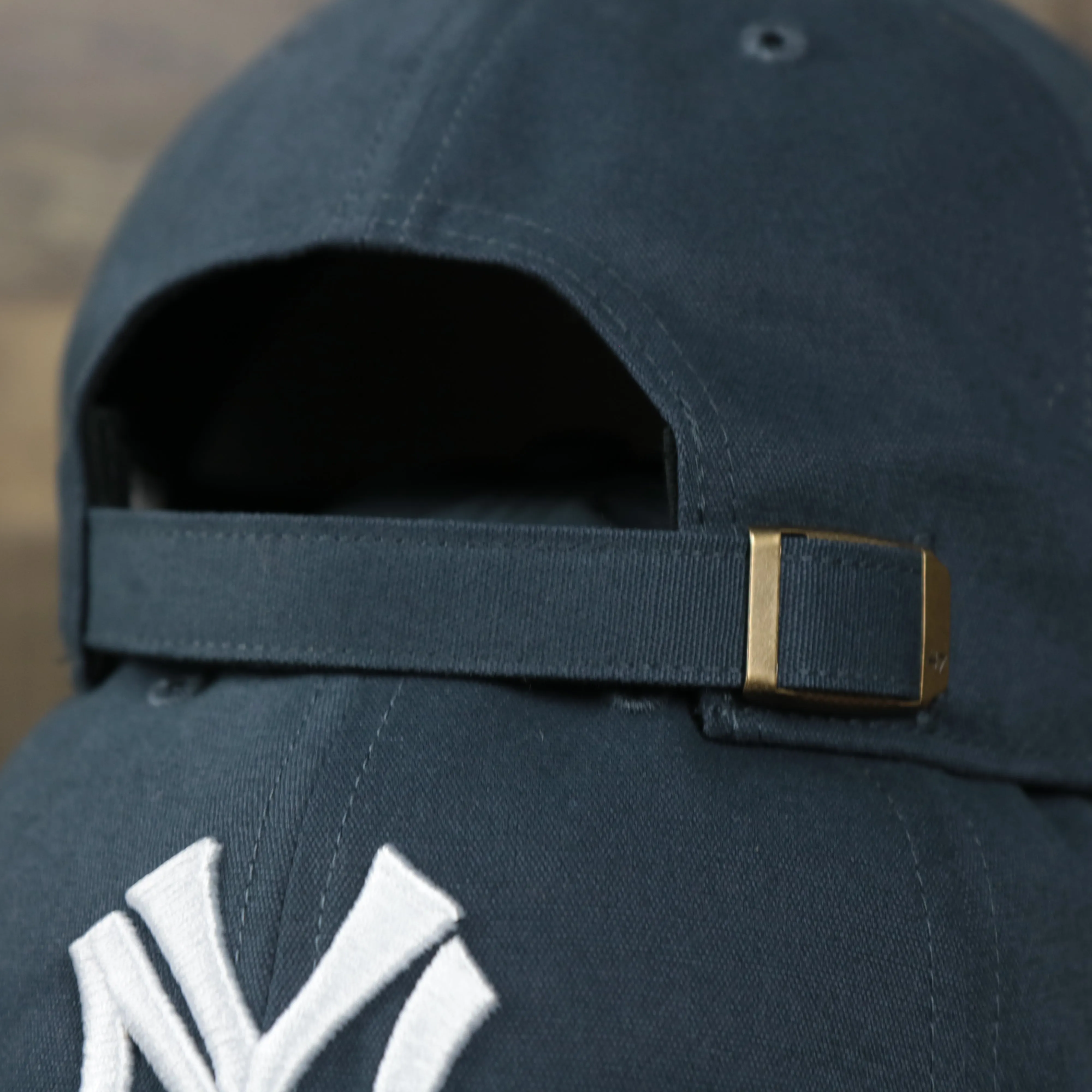 Cooperstown Collection New York Yankees Side Patch Leather Brown Undervisor Vintage Navy Dad Hat