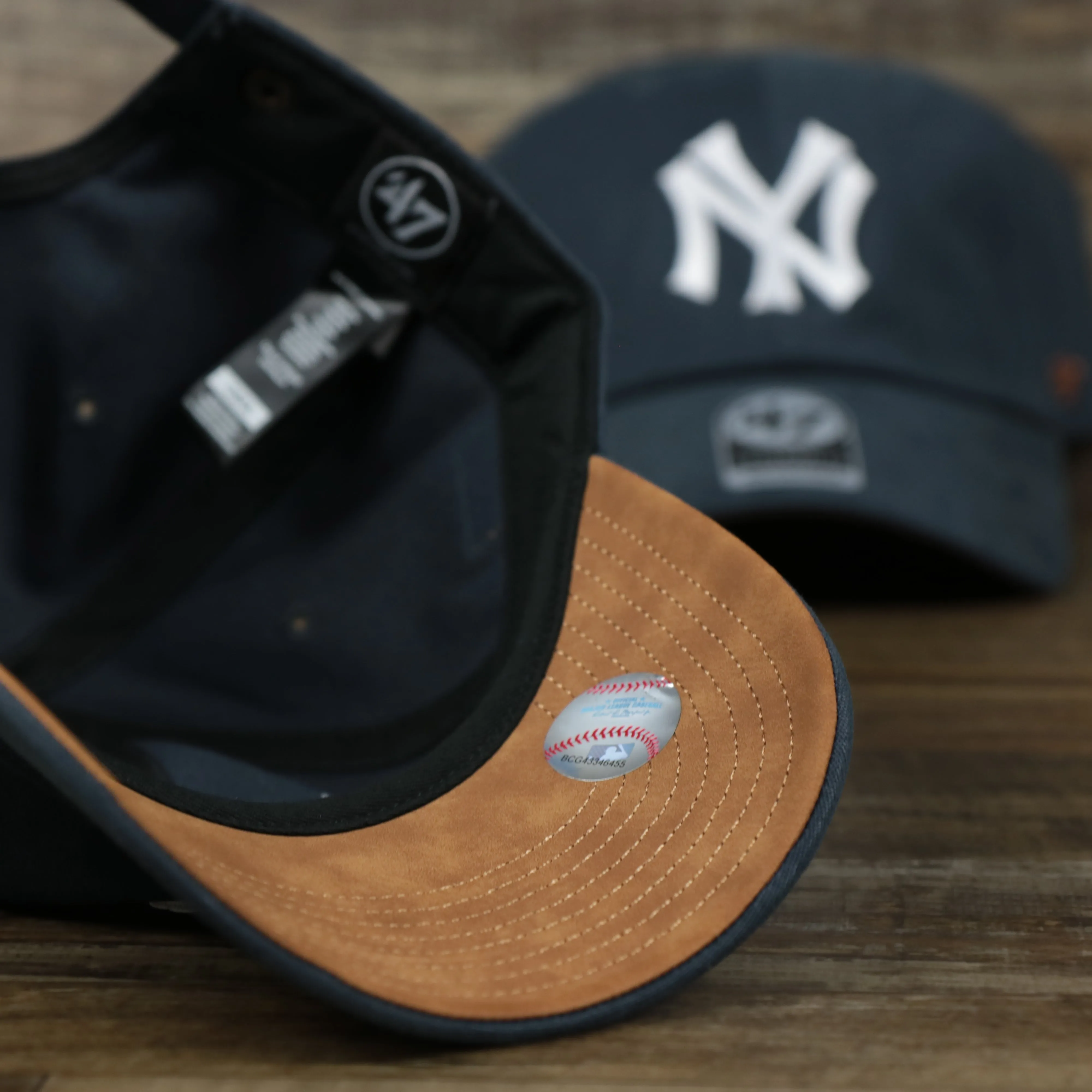 Cooperstown Collection New York Yankees Side Patch Leather Brown Undervisor Vintage Navy Dad Hat