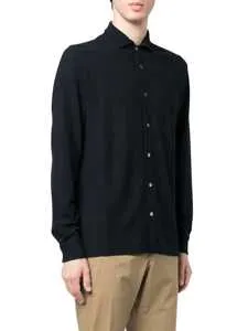 fastening shirt