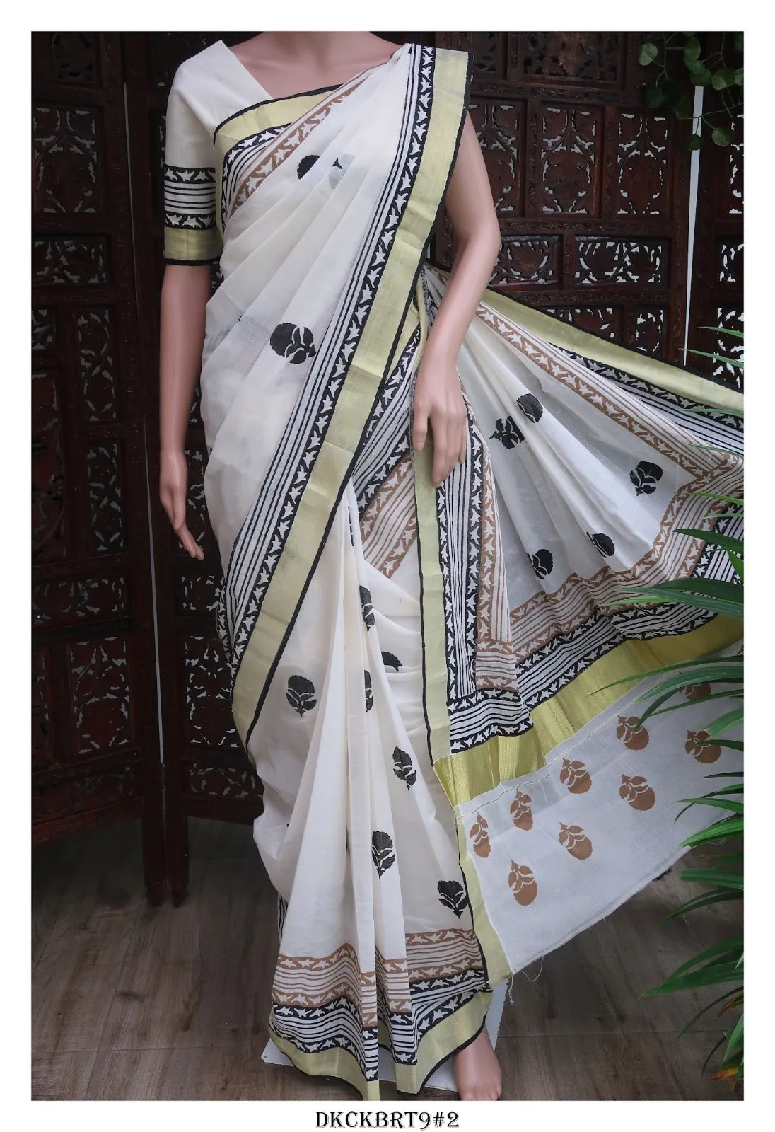 Hand Block Printed Kerala Cotton Saree with Blouse - KIA001KSOA