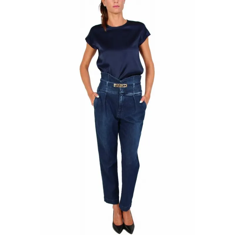 High-waisted denim jeans with bustier and American style pockets, blue.