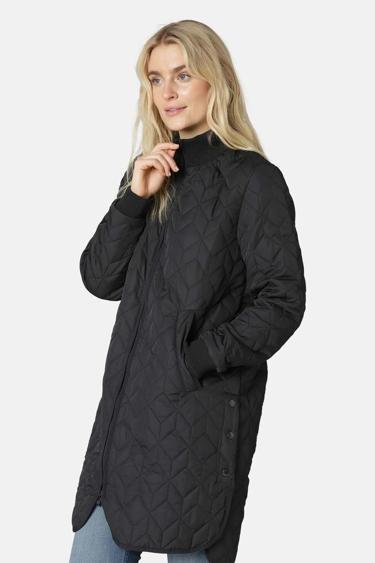 ILSE JACOBSEN QUILTED COAT - BLACK