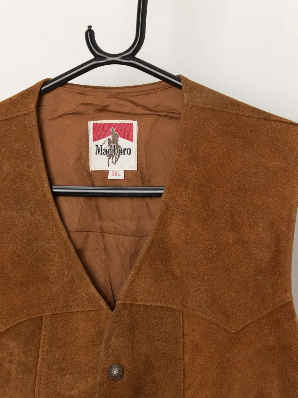 Men’s 70s vintage Marlboro suede waistcoat in tan – Small