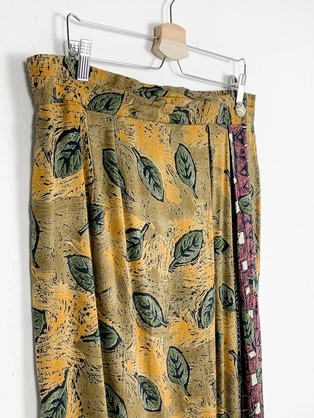 MW 80s Leaf Print Rayon Midi Skirt