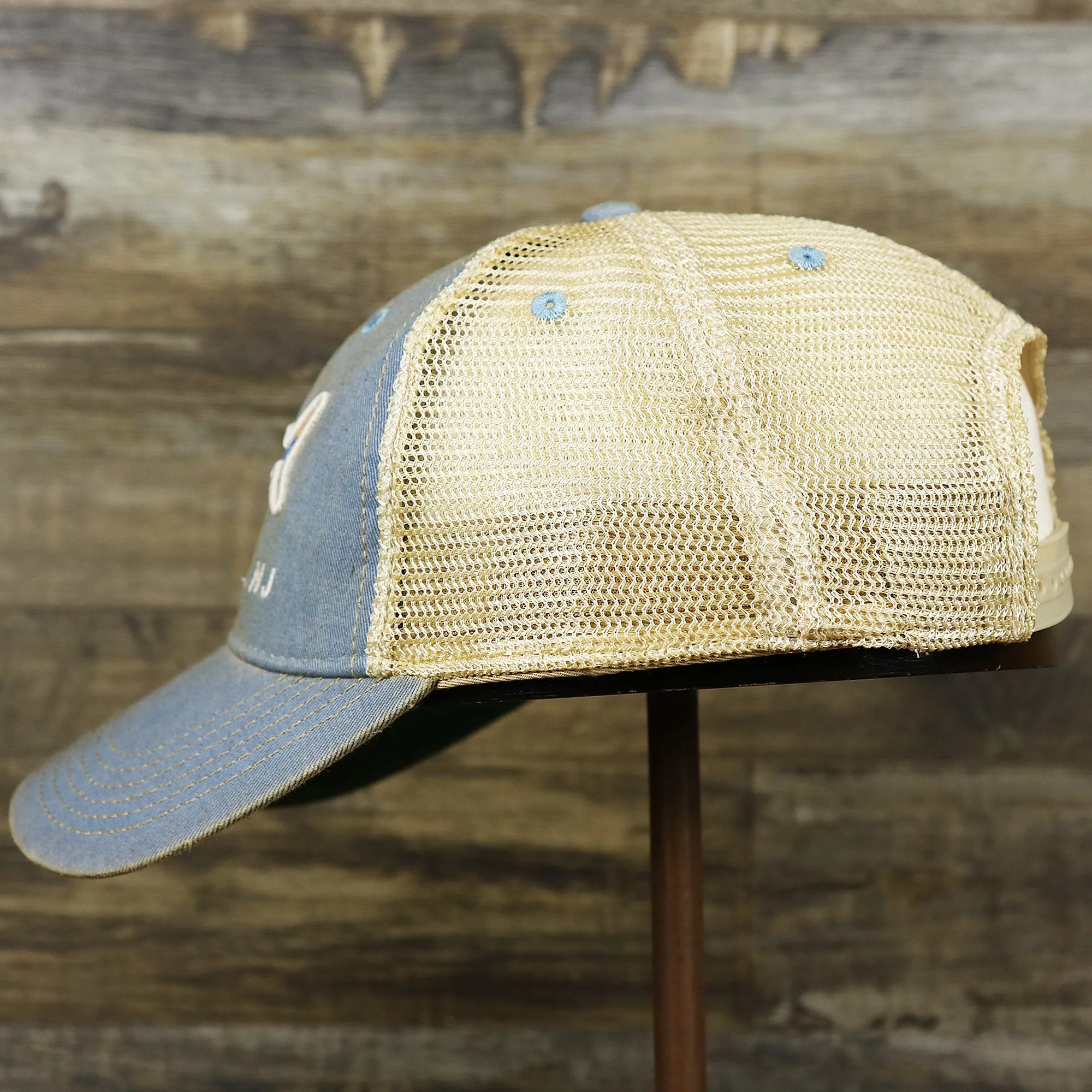 Ocean City Horizon Shark Vintage Trucker Hat - Light Blue