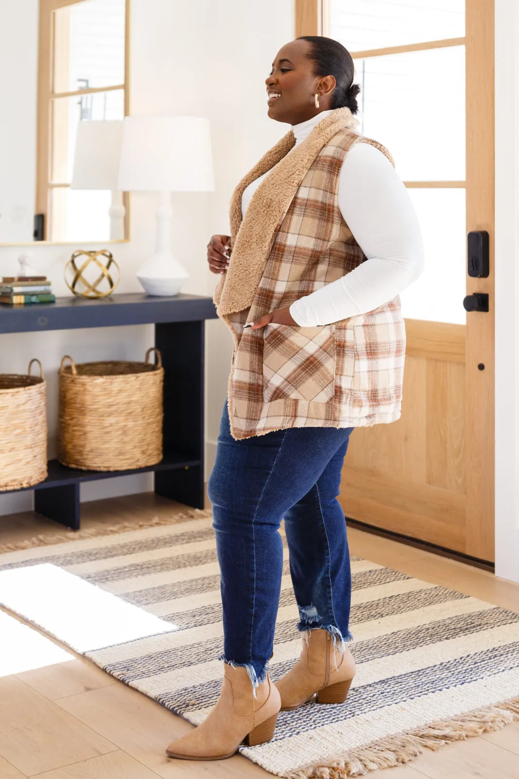 Snug Plaid Fur Lined Wide Collar Vest