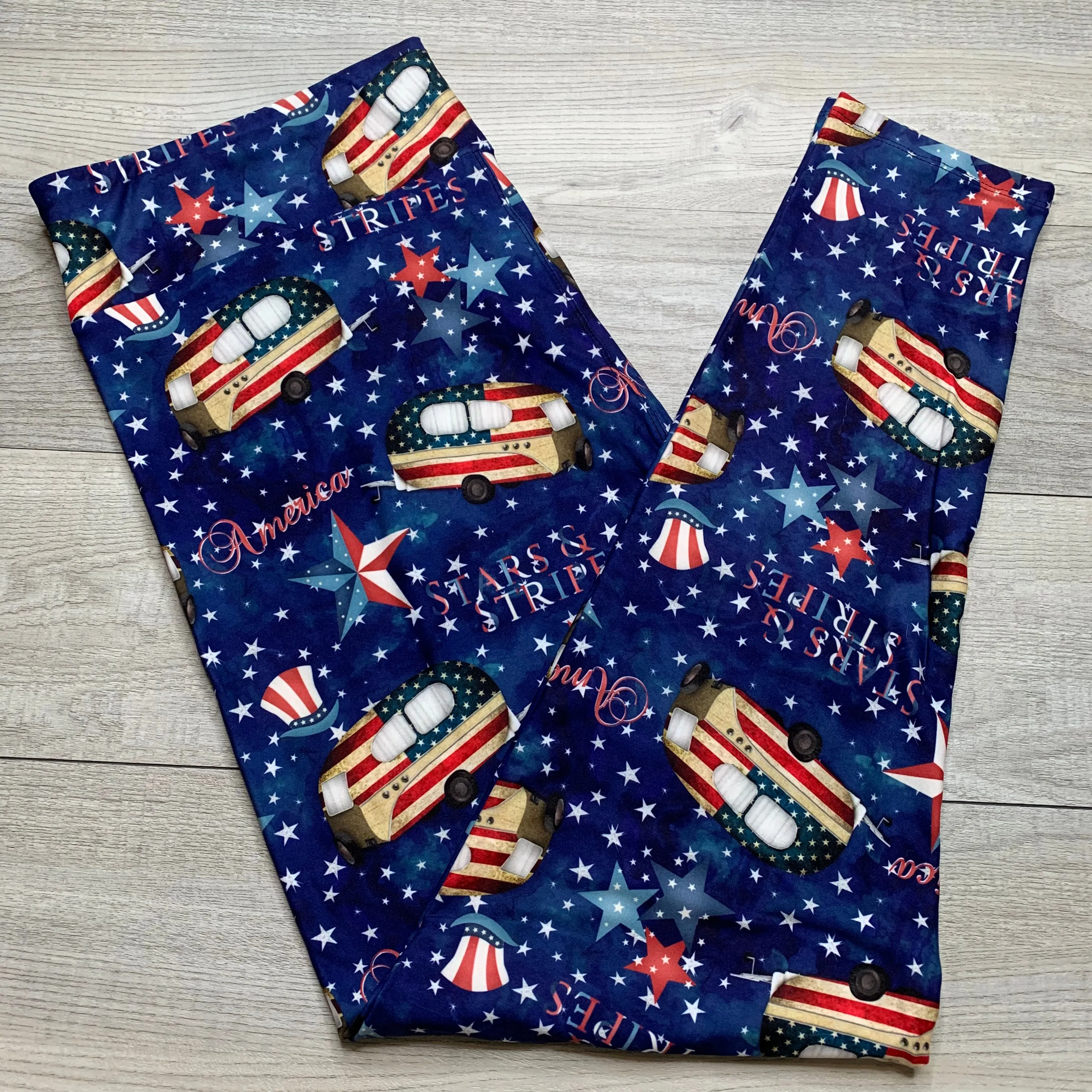 Stars & Stripes Retro Camper Print Leggings