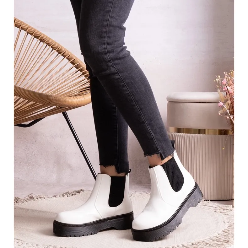 White platform ankle boots Lessaya